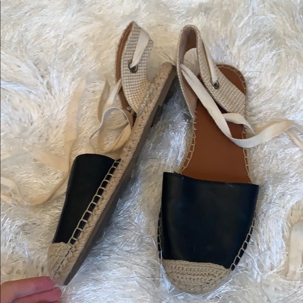 Sandals - Picture 2 of 4